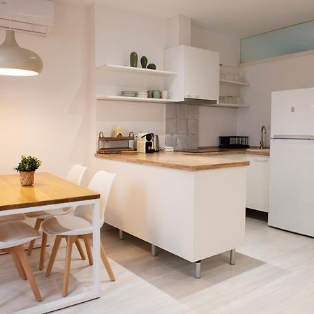 Elena Apartments Girona Bagian luar foto