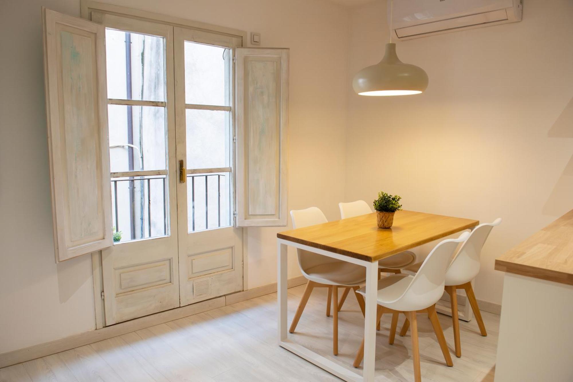 Elena Apartments Girona Bagian luar foto